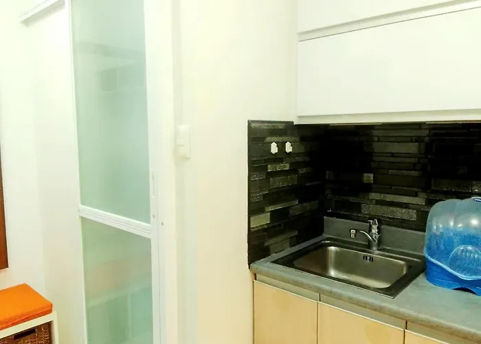 The Levels 2br Fully Interior Cosmo Living Apartment Manila