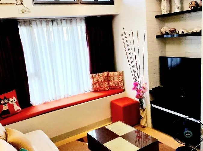 The Levels 2br Fully Interior Cosmo Living *