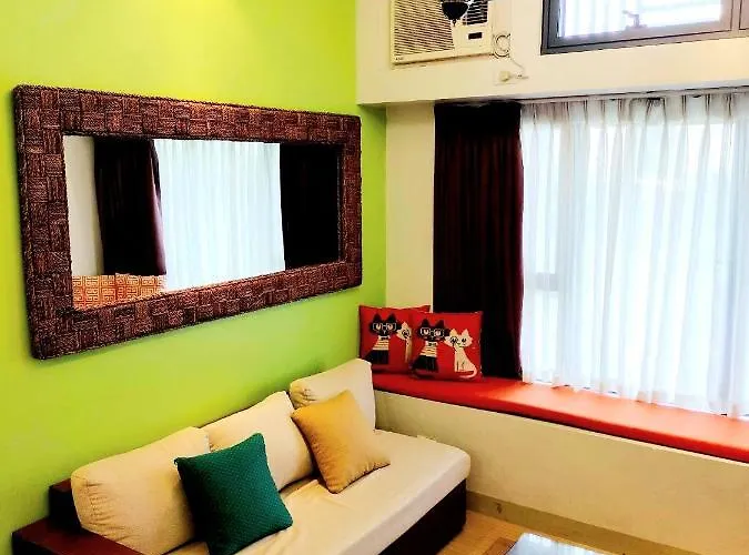 The Levels 2br Fully Interior Cosmo Living *